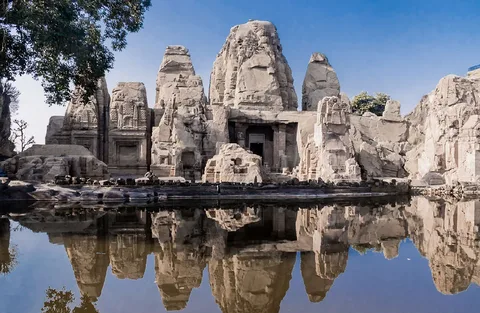 The monolithic rock temple in Tamil Nadu
