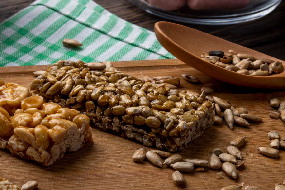 how to make almond chikki