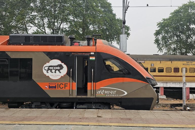 Lucknow - Mumbai Sleeper Vande Bharat