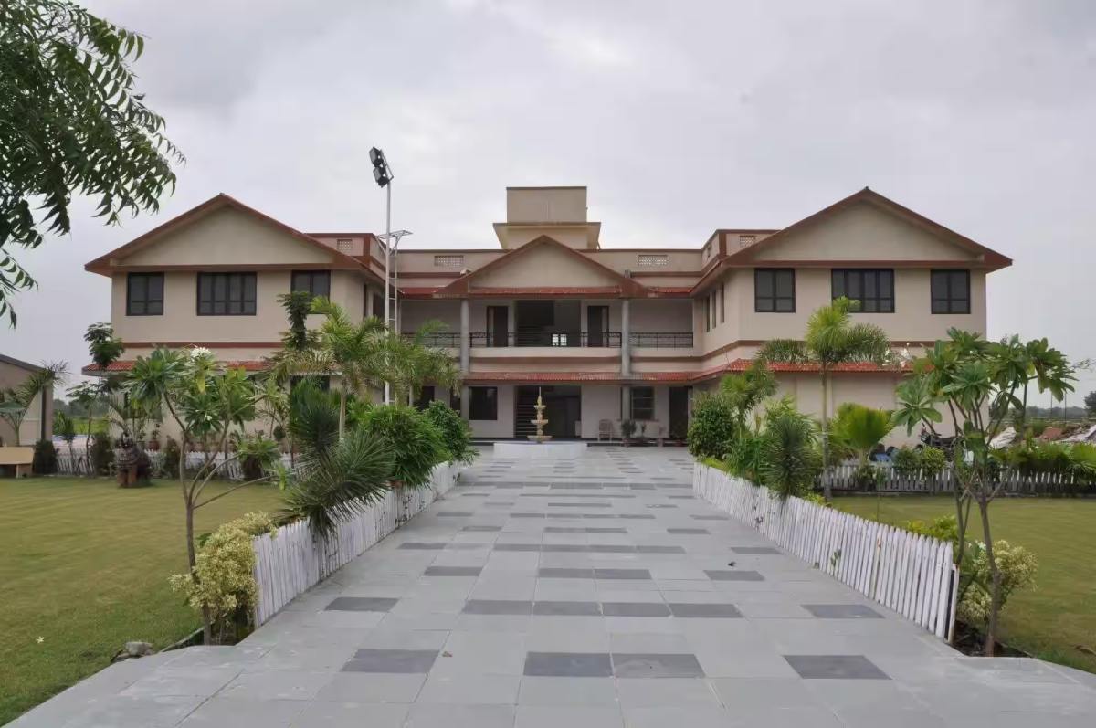 Shanti Suman Club & Resort