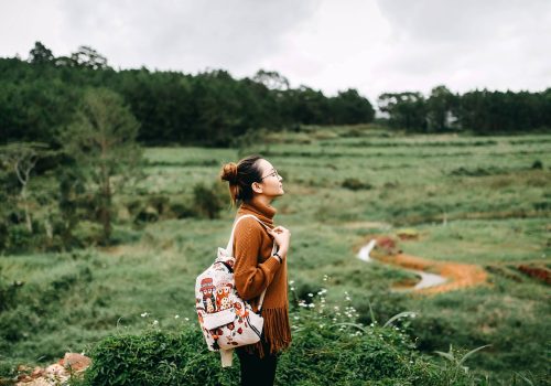 Safety-Tips-For-Solo-Women-Travelers-d-1